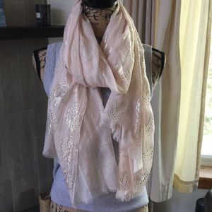 Silky light Printed Village scarf